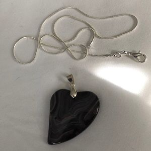 Pendant necklace